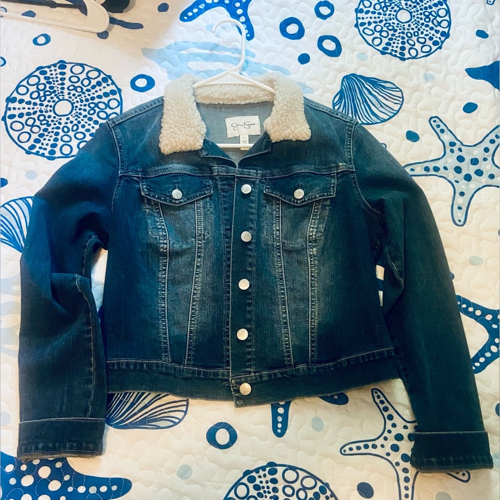 JESSICA SIMPSON Jean jacket w/fluffy collar